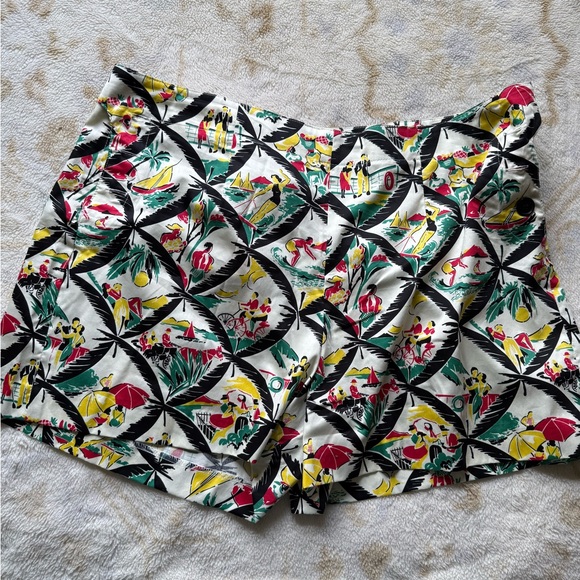 Retrospec’d 1940's Style Repro Button Shorts - Picture 2 of 6